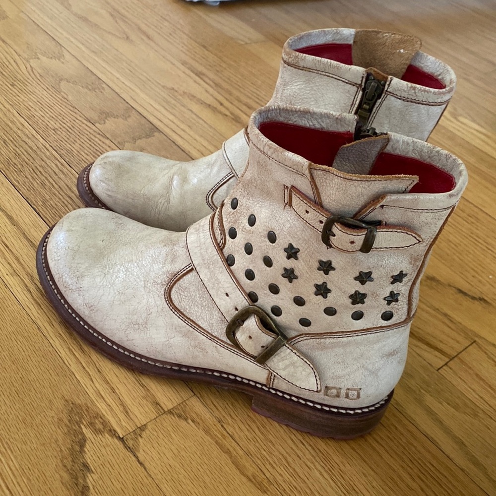 Bed Stu Whacky II in Nectar Luxe (white)